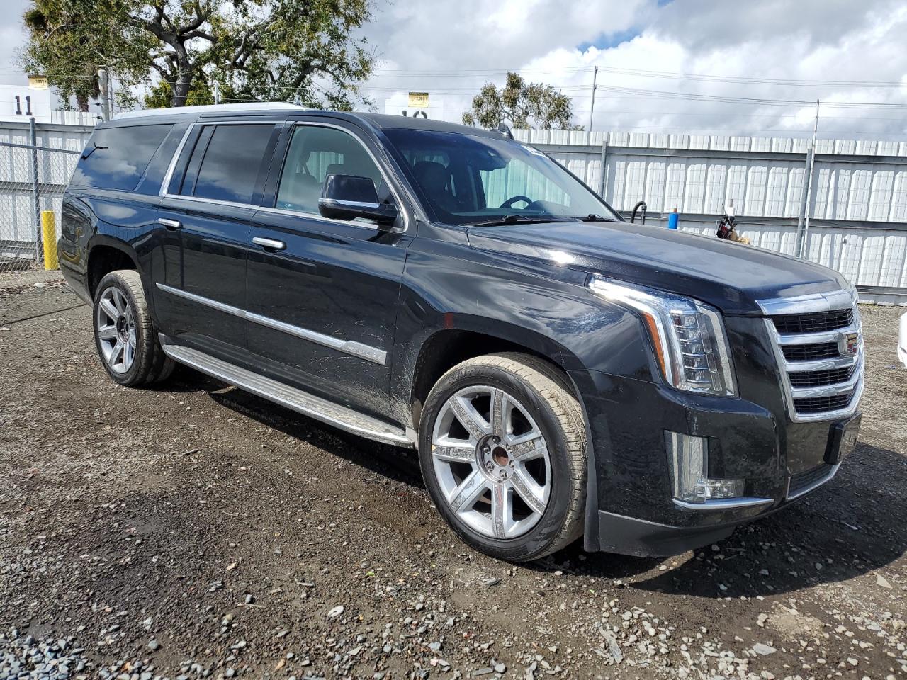 Photo 3 VIN: 1GYS3HKJ1GR114271 - CADILLAC ESCALADE ESV 