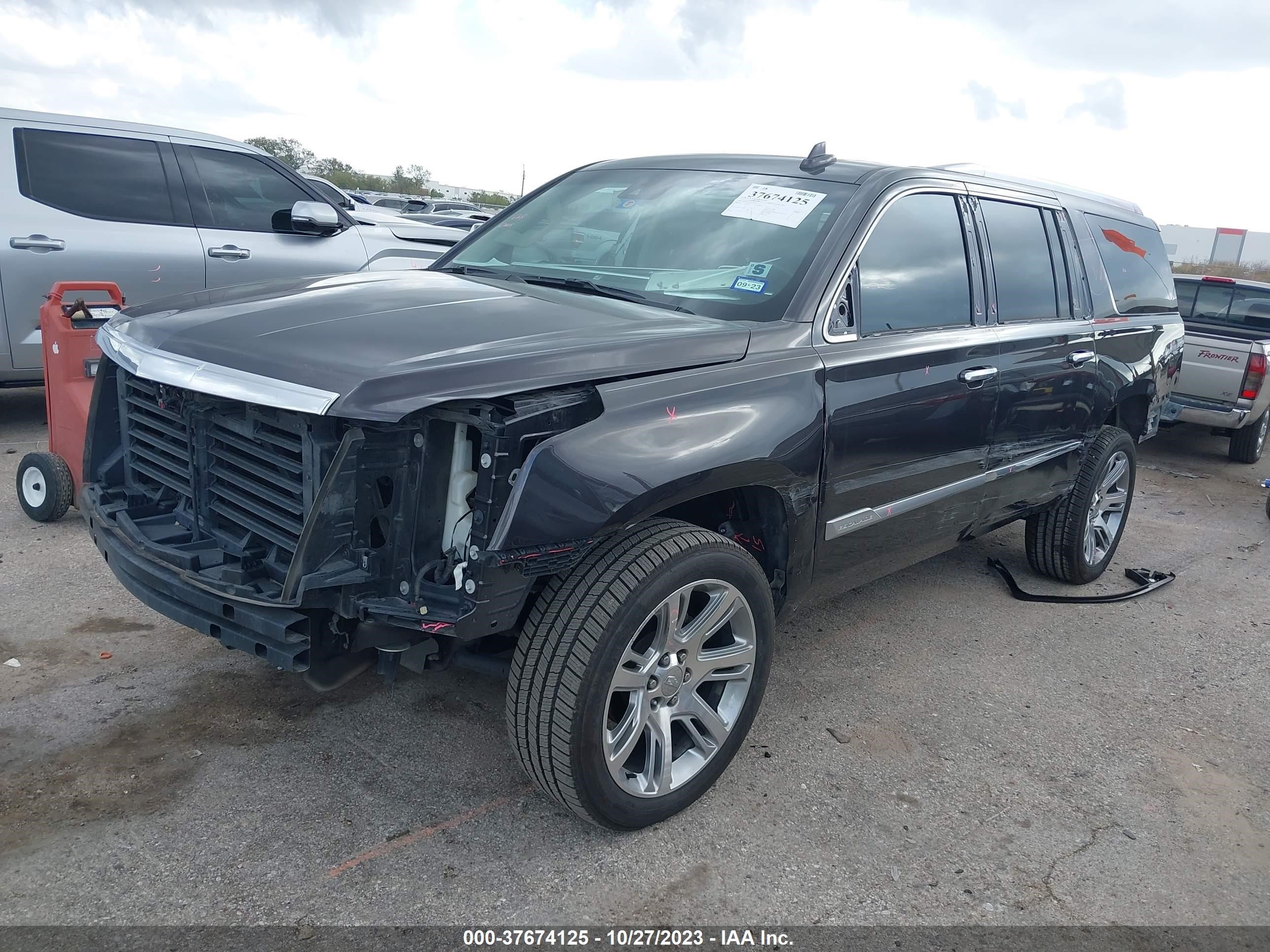 Photo 1 VIN: 1GYS3HKJ2JR268317 - CADILLAC ESCALADE 