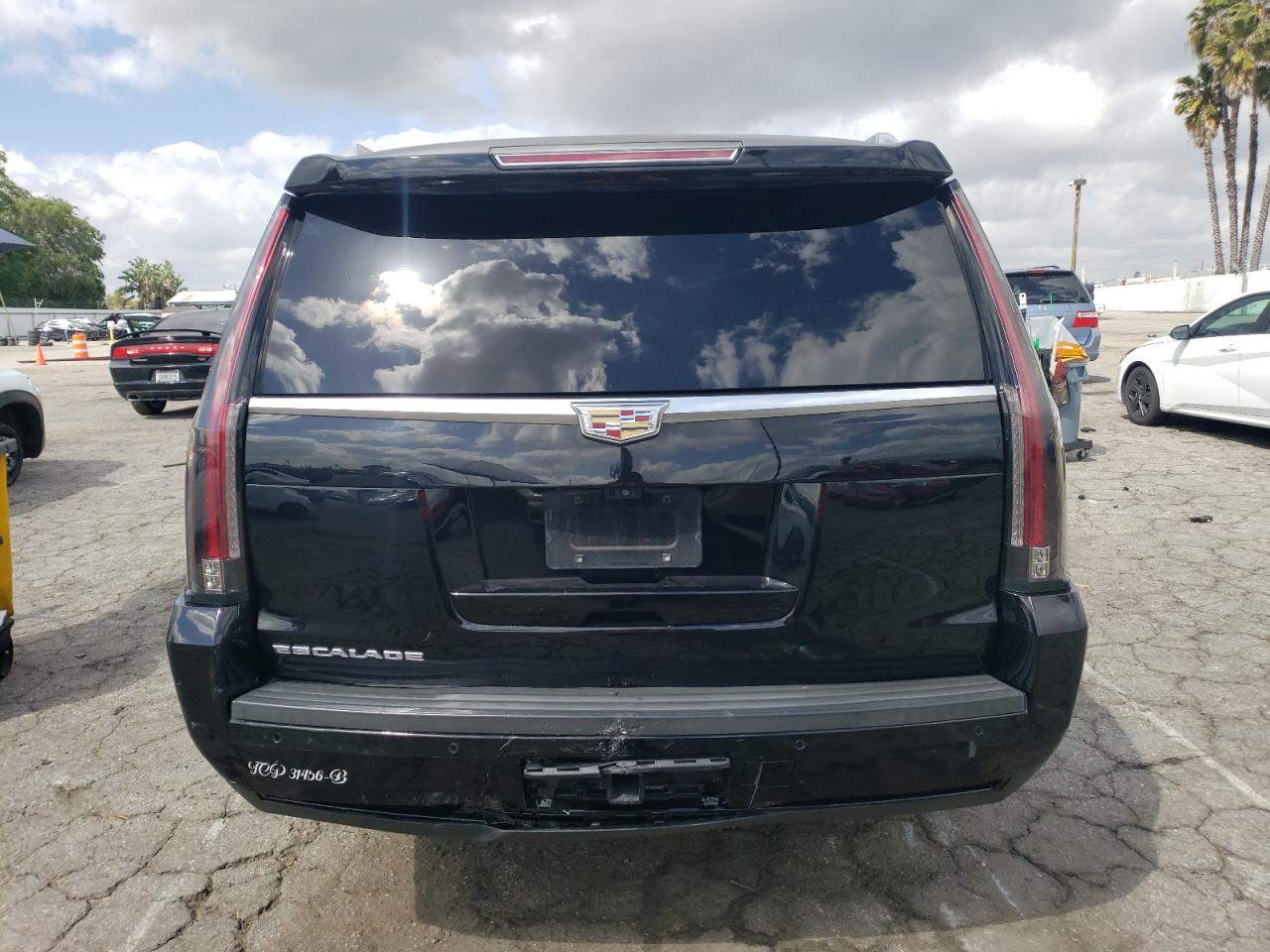 Photo 5 VIN: 1GYS3HKJ2KR161737 - CADILLAC ESCALADE 