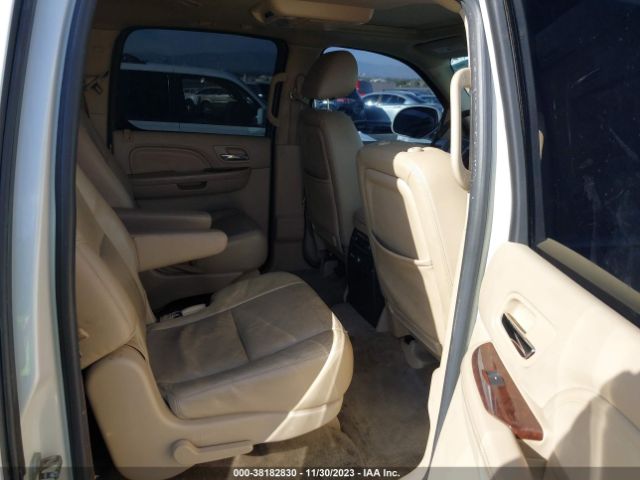 Photo 7 VIN: 1GYS3JEF7ER202155 - CADILLAC ESCALADE ESV 