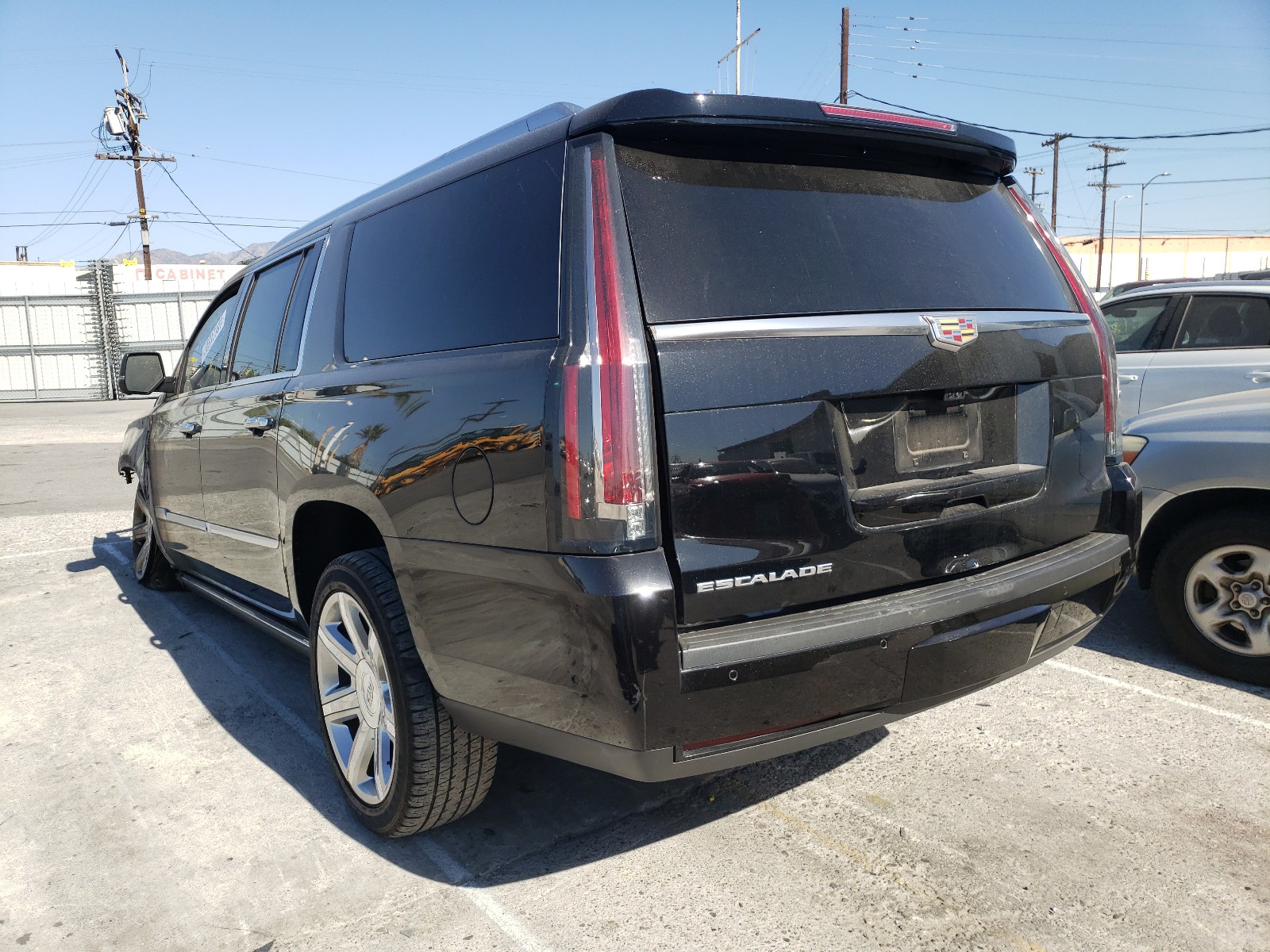 Photo 2 VIN: 1GYS3JKJ5JR347150 - CADILLAC ESCALADE E 