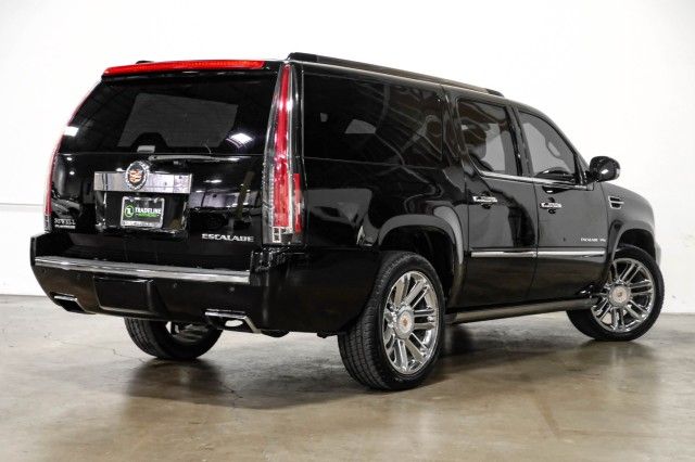 Photo 4 VIN: 1GYS3KEF2DR360598 - CADILLAC ESCALADE ESV 