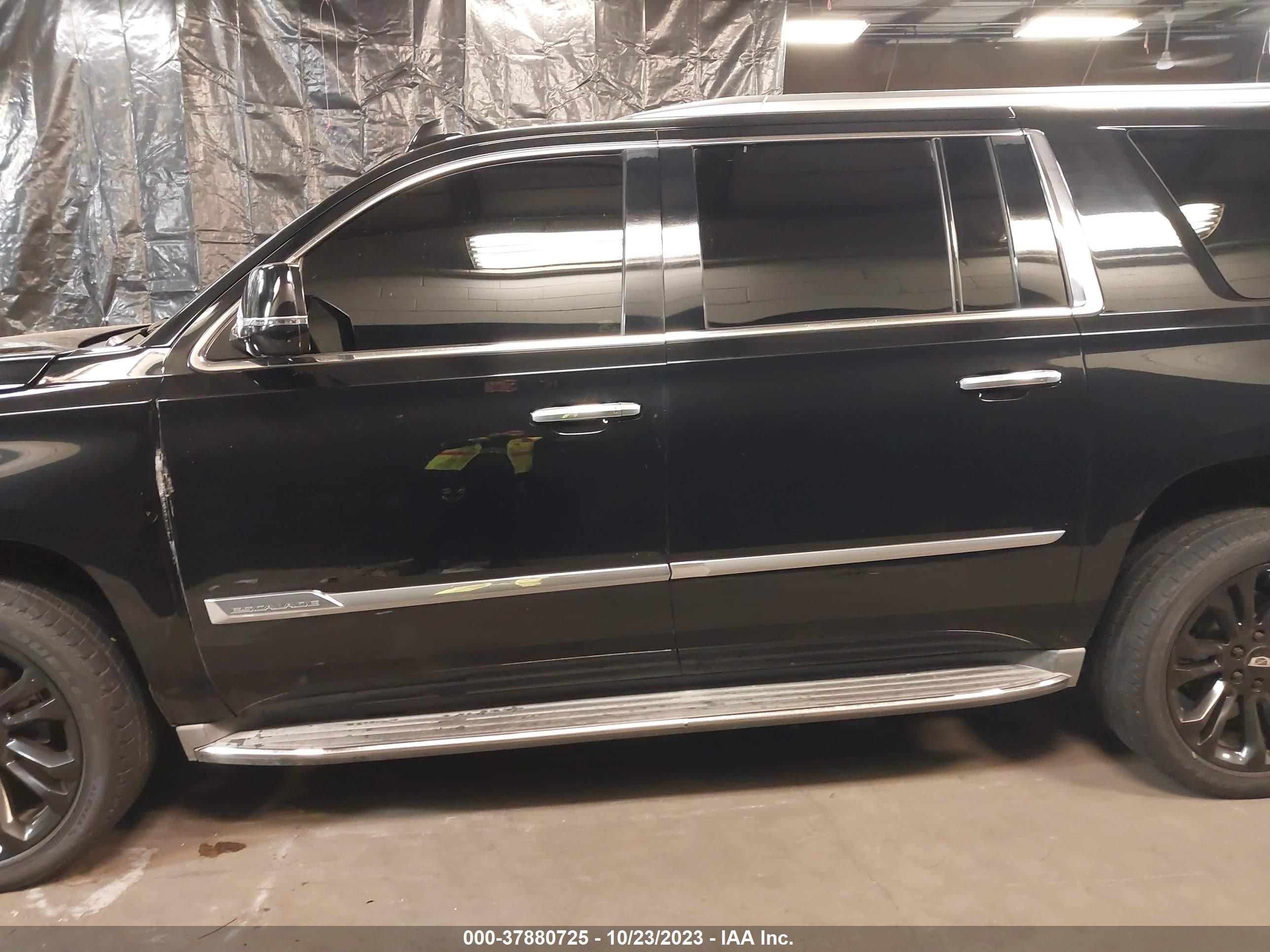 Photo 13 VIN: 1GYS3RKJ9FR599747 - CADILLAC ESCALADE 