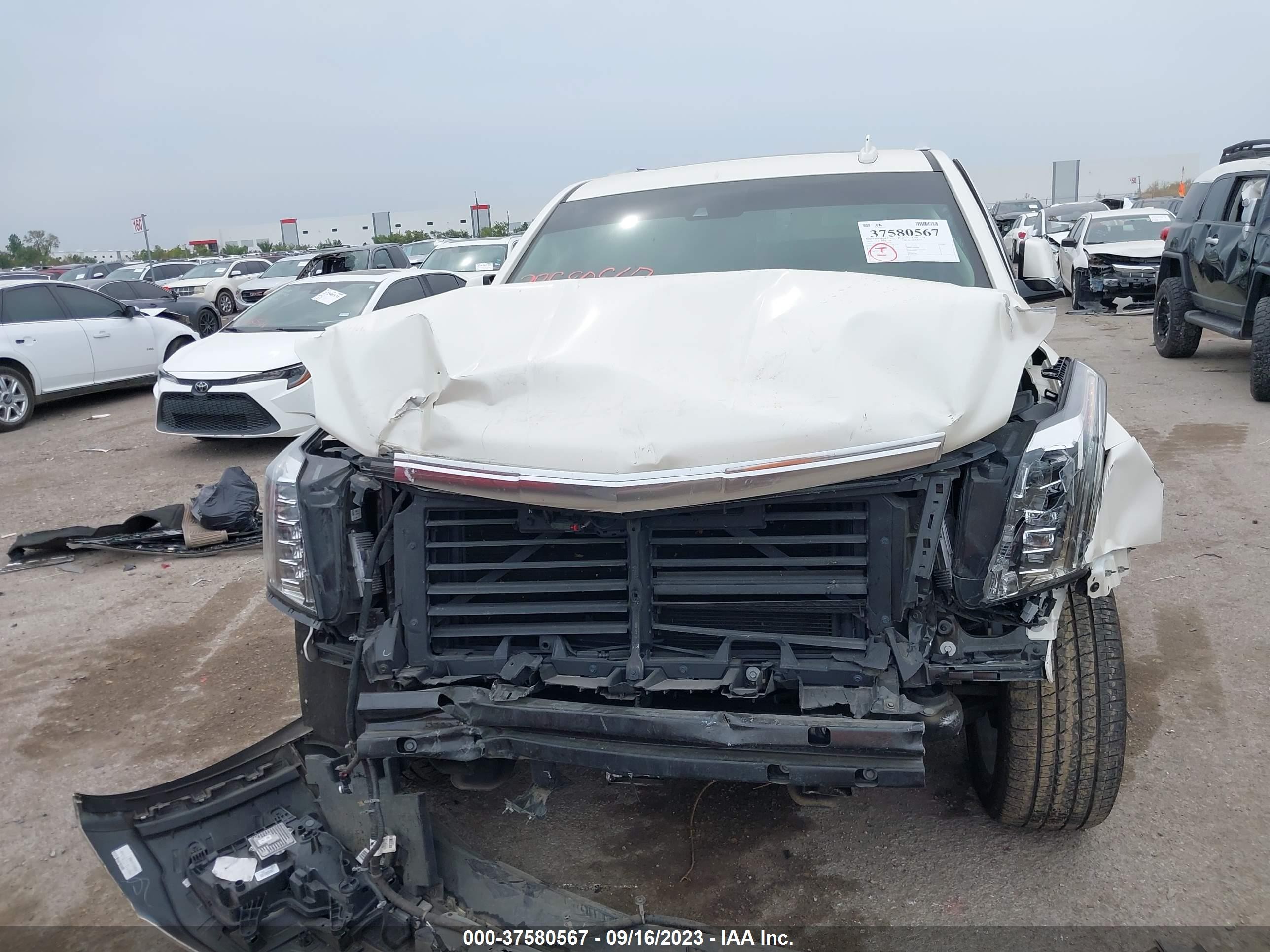 Photo 10 VIN: 1GYS3UKJ4FR736144 - CADILLAC ESCALADE 