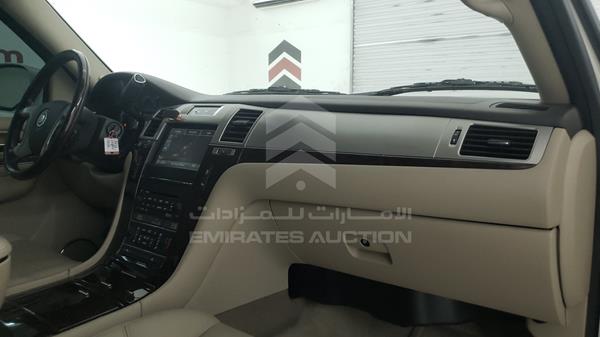 Photo 28 VIN: 1GYS48EF2CR186126 - CADILLAC ESCALADE 