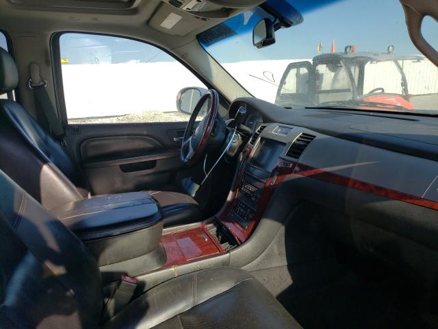 Photo 4 VIN: 1GYS4AEF1BR331758 - CADILLAC ESCALADE 