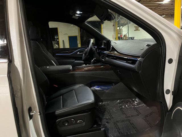 Photo 4 VIN: 1GYS4AKT1PR213744 - CADILLAC ESCALADE 