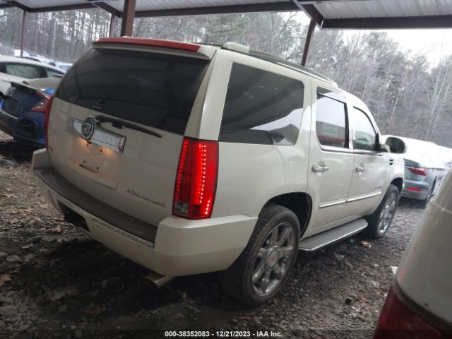 Photo 3 VIN: 1GYS4BEF0CR100177 - CADILLAC ESCALADE 