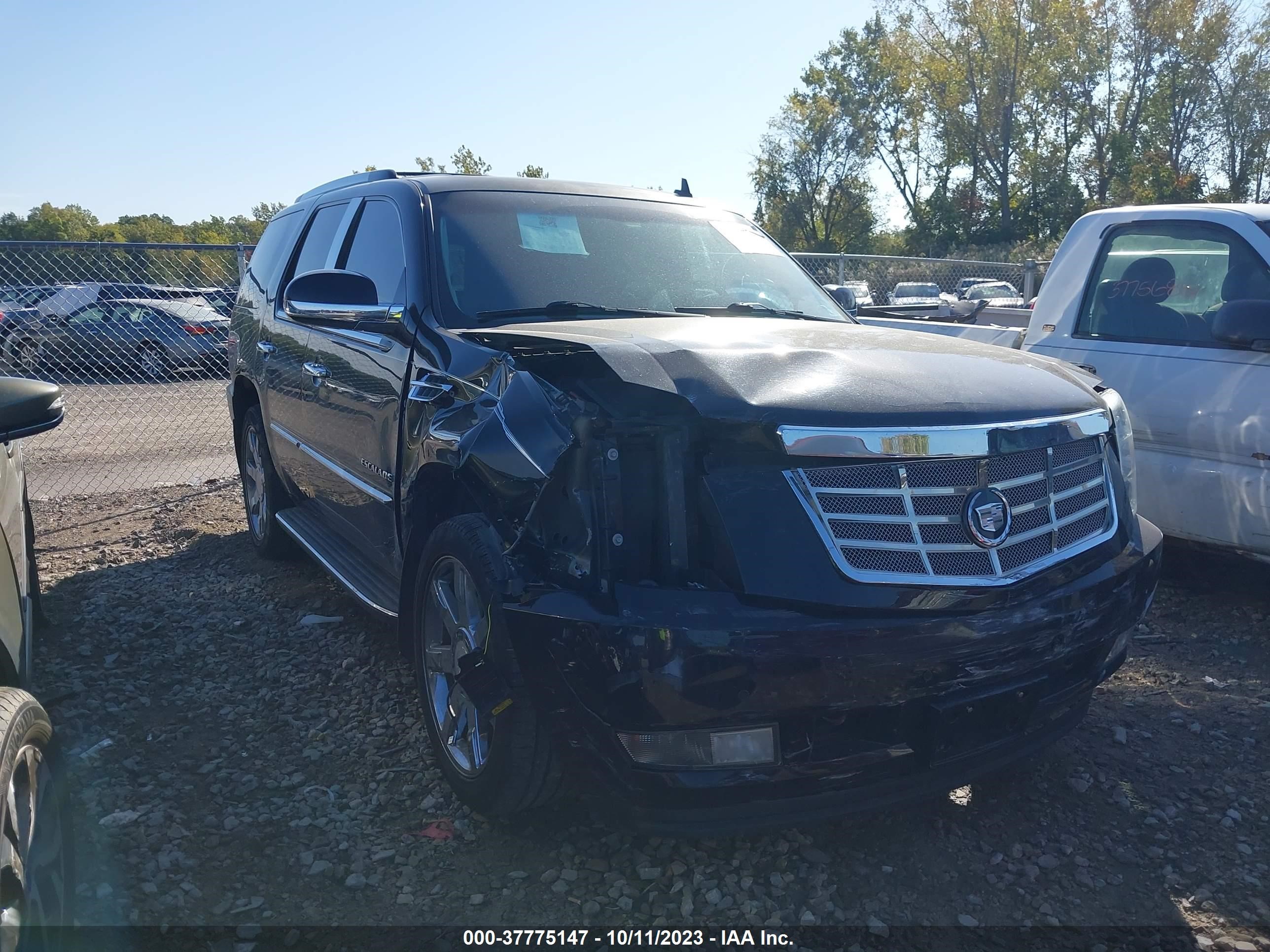 Photo 5 VIN: 1GYS4BEF0DR180677 - CADILLAC ESCALADE 