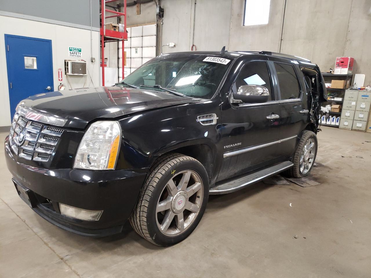 Photo 0 VIN: 1GYS4BEF1BR256842 - CADILLAC ESCALADE 