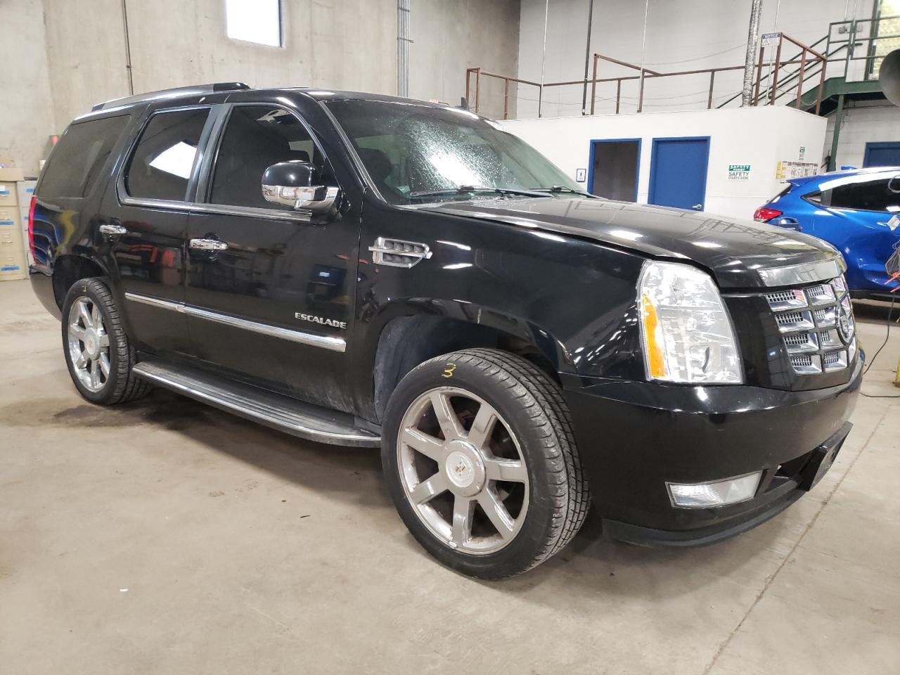 Photo 3 VIN: 1GYS4BEF1BR256842 - CADILLAC ESCALADE 