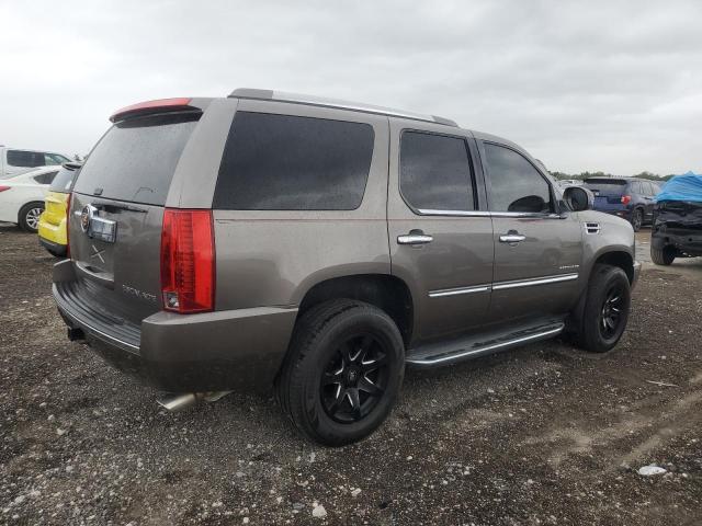 Photo 2 VIN: 1GYS4BEF1CR247270 - CADILLAC ESCALADE 