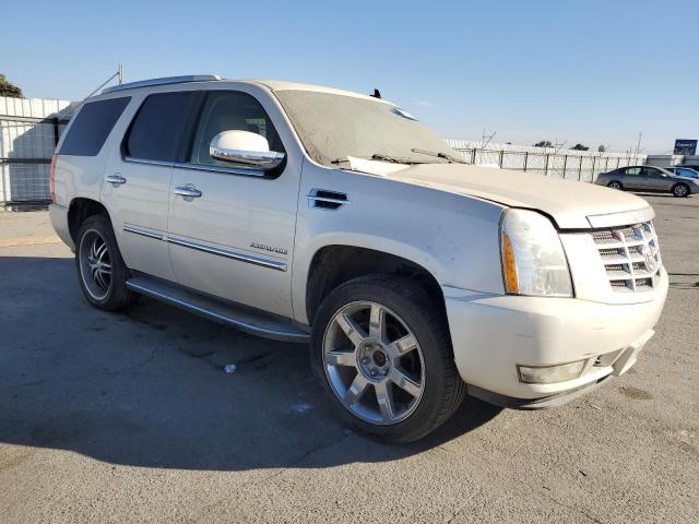 Photo 3 VIN: 1GYS4BEF2CR291715 - CADILLAC ESCALADE L 