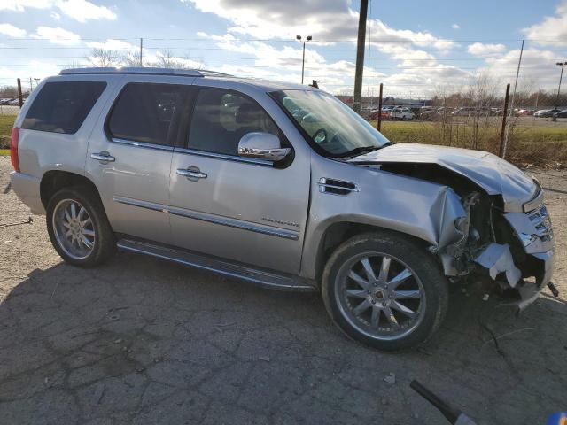 Photo 3 VIN: 1GYS4BEF2ER174686 - CADILLAC ESCALADE L 