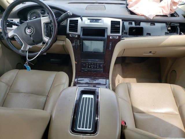 Photo 8 VIN: 1GYS4BEF3CR107334 - CADILLAC ESCALADE L 