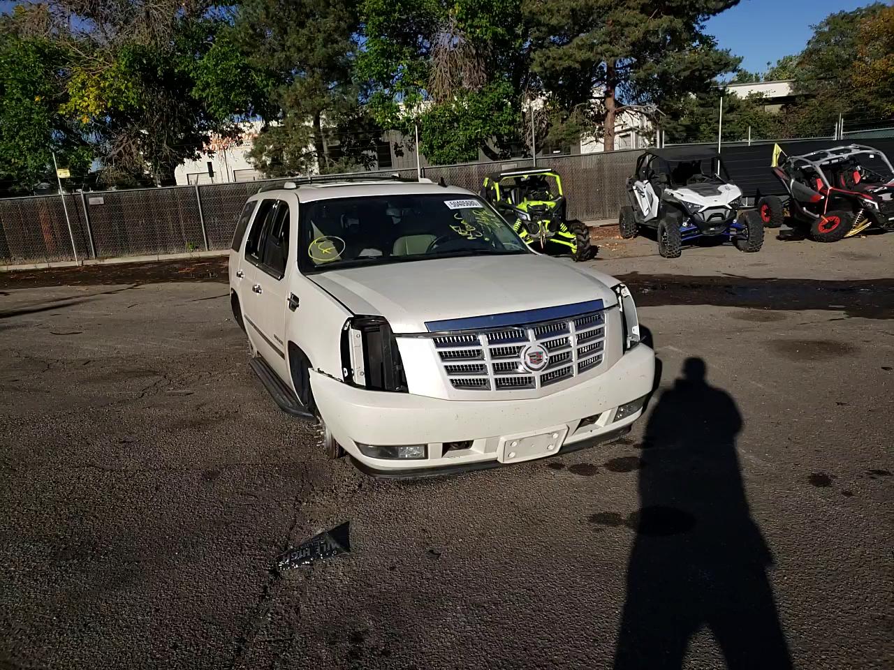 Photo 10 VIN: 1GYS4BEF3DR257039 - CADILLAC ESCALADE L 