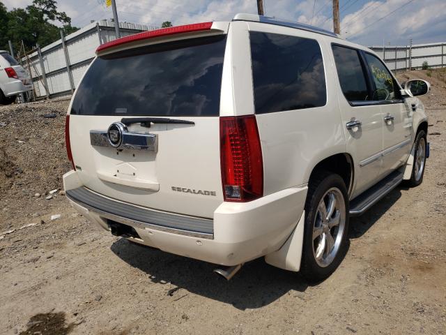 Photo 3 VIN: 1GYS4BEF4BR143886 - CADILLAC ESCALADE L 