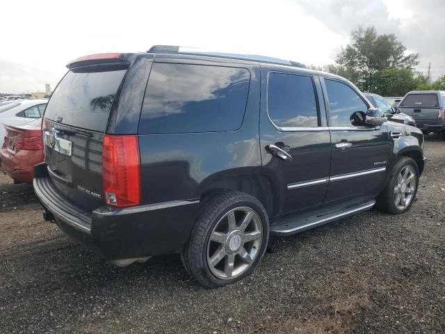 Photo 2 VIN: 1GYS4BEF4CR241902 - CADILLAC ESCALADE L 