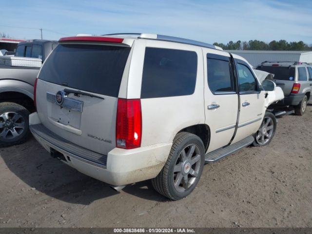 Photo 3 VIN: 1GYS4BEF4DR237835 - CADILLAC ESCALADE 