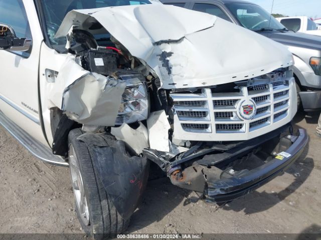 Photo 5 VIN: 1GYS4BEF4DR237835 - CADILLAC ESCALADE 