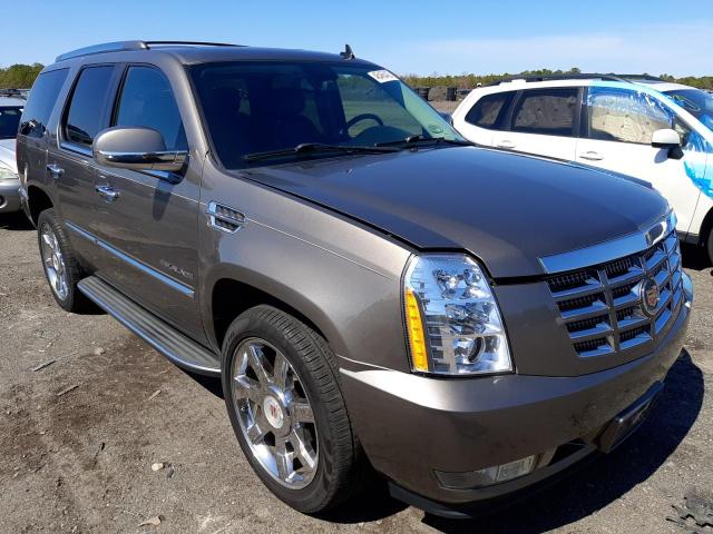 Photo 3 VIN: 1GYS4BEF7BR281731 - CADILLAC ESCALADE L 