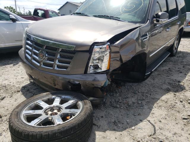 Photo 8 VIN: 1GYS4BEF7CR201975 - CADILLAC ESCALADE L 