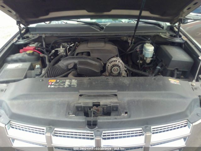 Photo 9 VIN: 1GYS4BEF7DR142654 - CADILLAC ESCALADE 