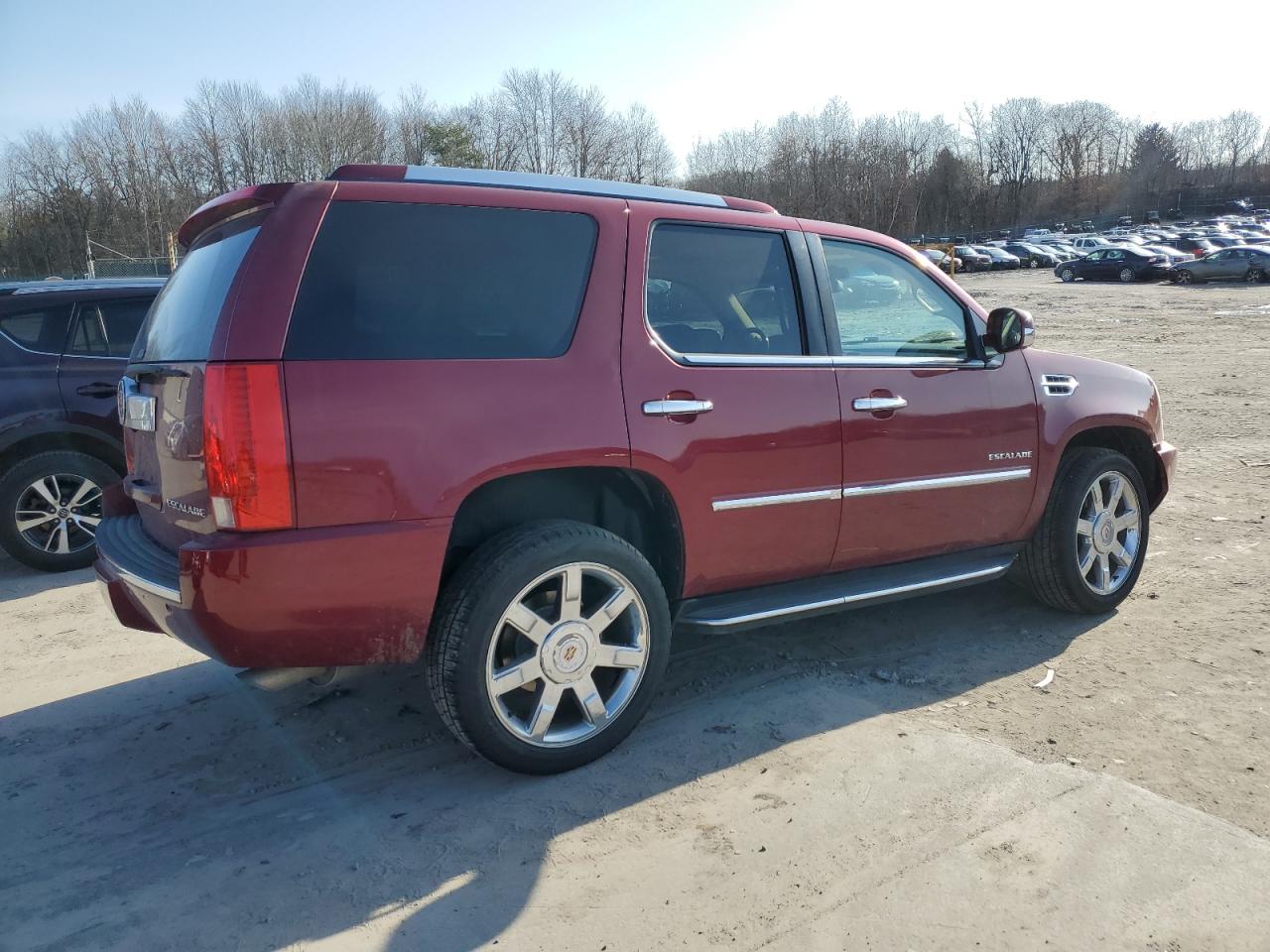 Photo 2 VIN: 1GYS4BEF8BR194226 - CADILLAC ESCALADE L 