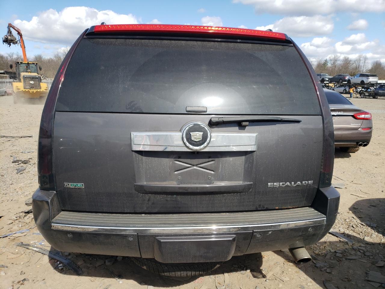 Photo 5 VIN: 1GYS4BEF8BR244168 - CADILLAC ESCALADE 