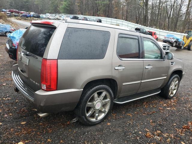 Photo 2 VIN: 1GYS4BEF8BR348126 - CADILLAC ESCALADE 