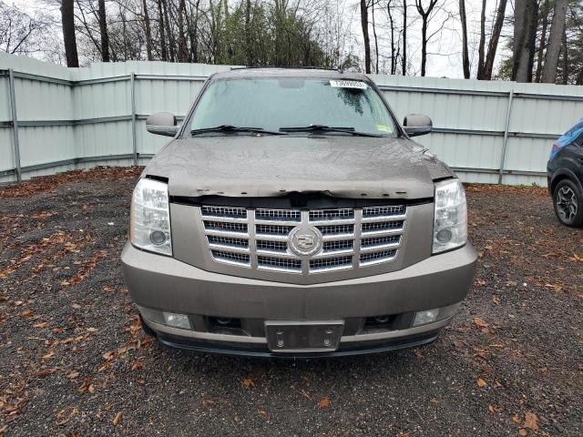 Photo 4 VIN: 1GYS4BEF8BR348126 - CADILLAC ESCALADE 