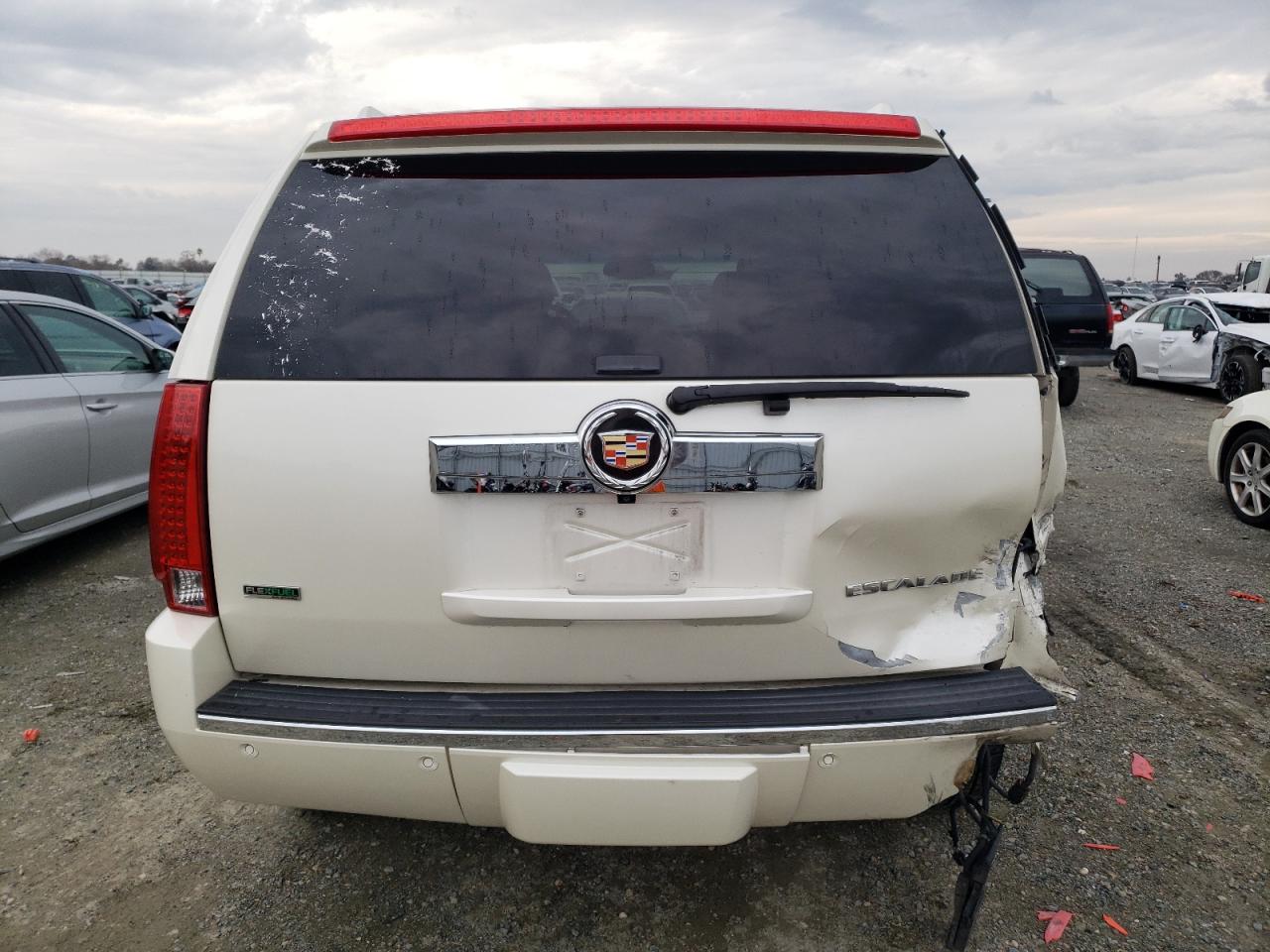 Photo 5 VIN: 1GYS4BEF8CR100959 - CADILLAC ESCALADE 