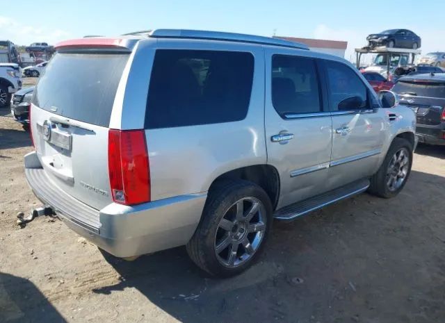 Photo 3 VIN: 1GYS4BEF8CR199007 - CADILLAC ESCALADE 