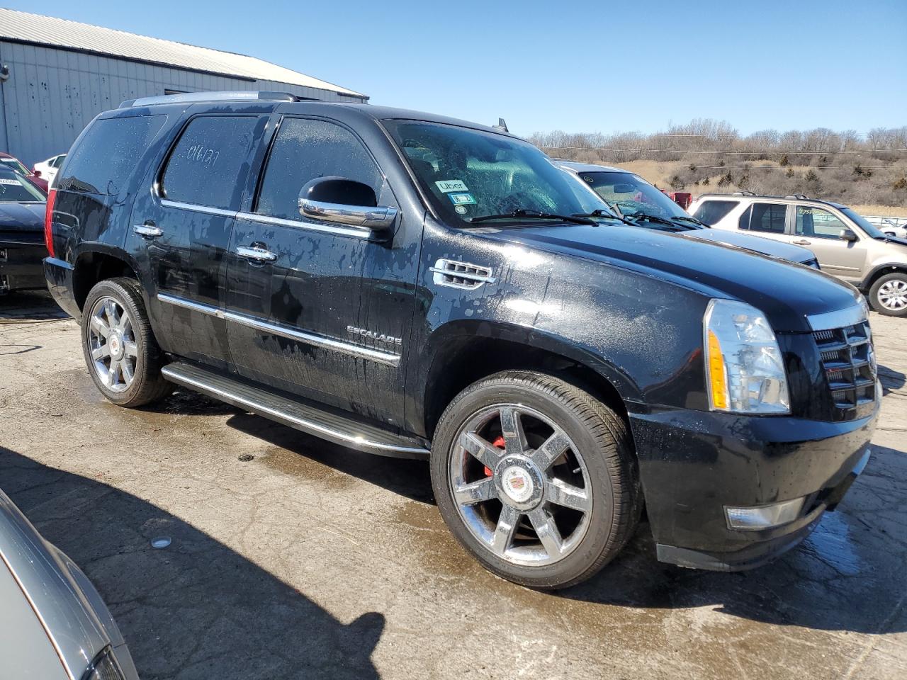 Photo 3 VIN: 1GYS4BEF8DR221900 - CADILLAC ESCALADE 