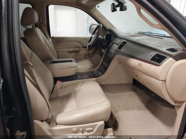 Photo 4 VIN: 1GYS4BEF8ER154068 - CADILLAC ESCALADE 