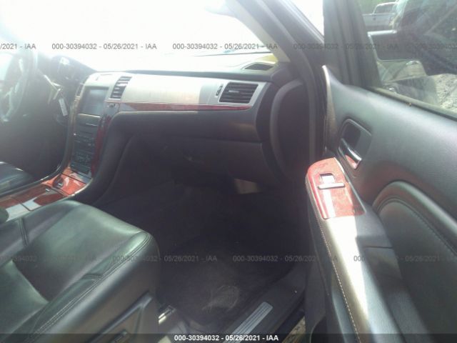 Photo 4 VIN: 1GYS4BEF9DR369716 - CADILLAC ESCALADE 