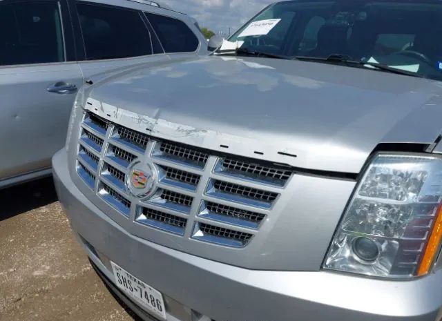 Photo 5 VIN: 1GYS4BEF9DR370784 - CADILLAC ESCALADE 