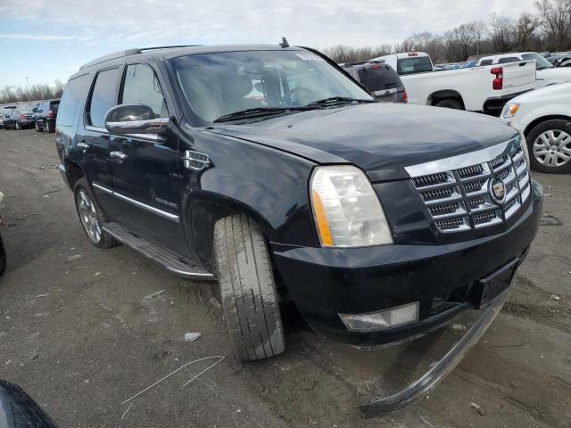 Photo 3 VIN: 1GYS4BEFXDR129350 - CADILLAC ESCALADE 