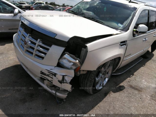 Photo 5 VIN: 1GYS4BEFXDR240495 - CADILLAC ESCALADE 