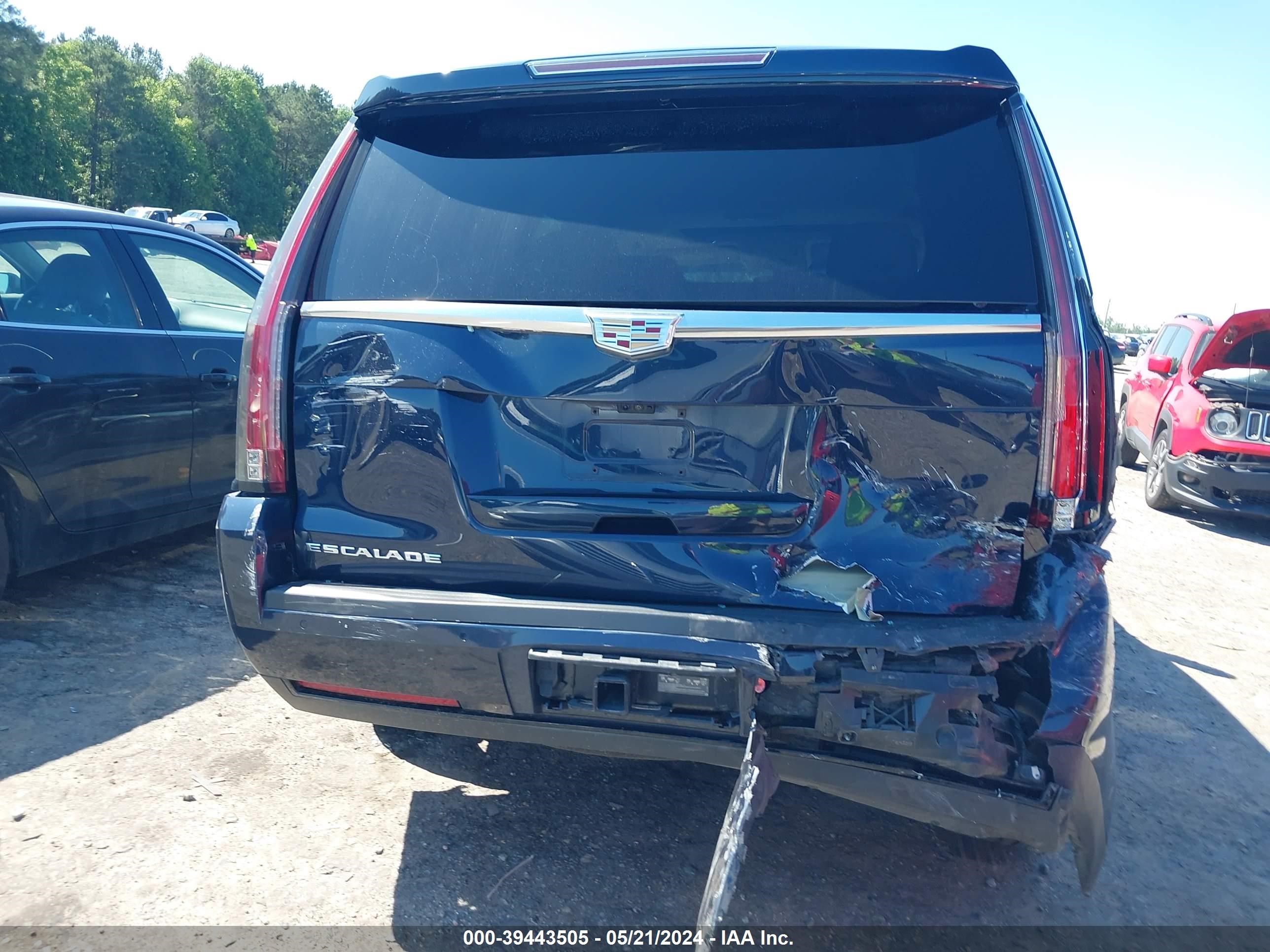 Photo 16 VIN: 1GYS4BKJ0KR304064 - CADILLAC ESCALADE 