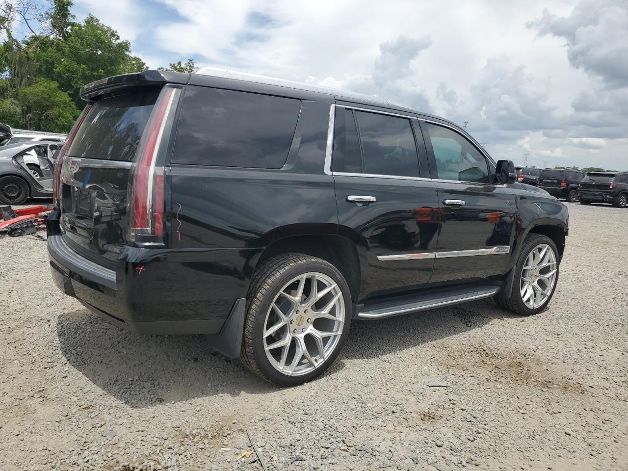 Photo 2 VIN: 1GYS4BKJ1GR479608 - CADILLAC ESCALADE 