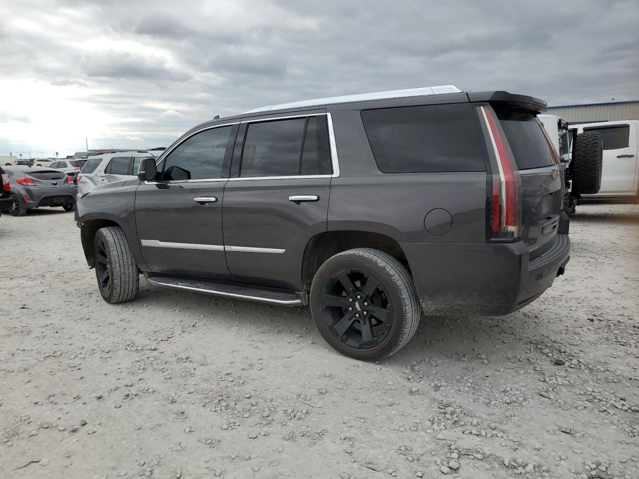 Photo 1 VIN: 1GYS4BKJ1JR252054 - CADILLAC ESCALADE 