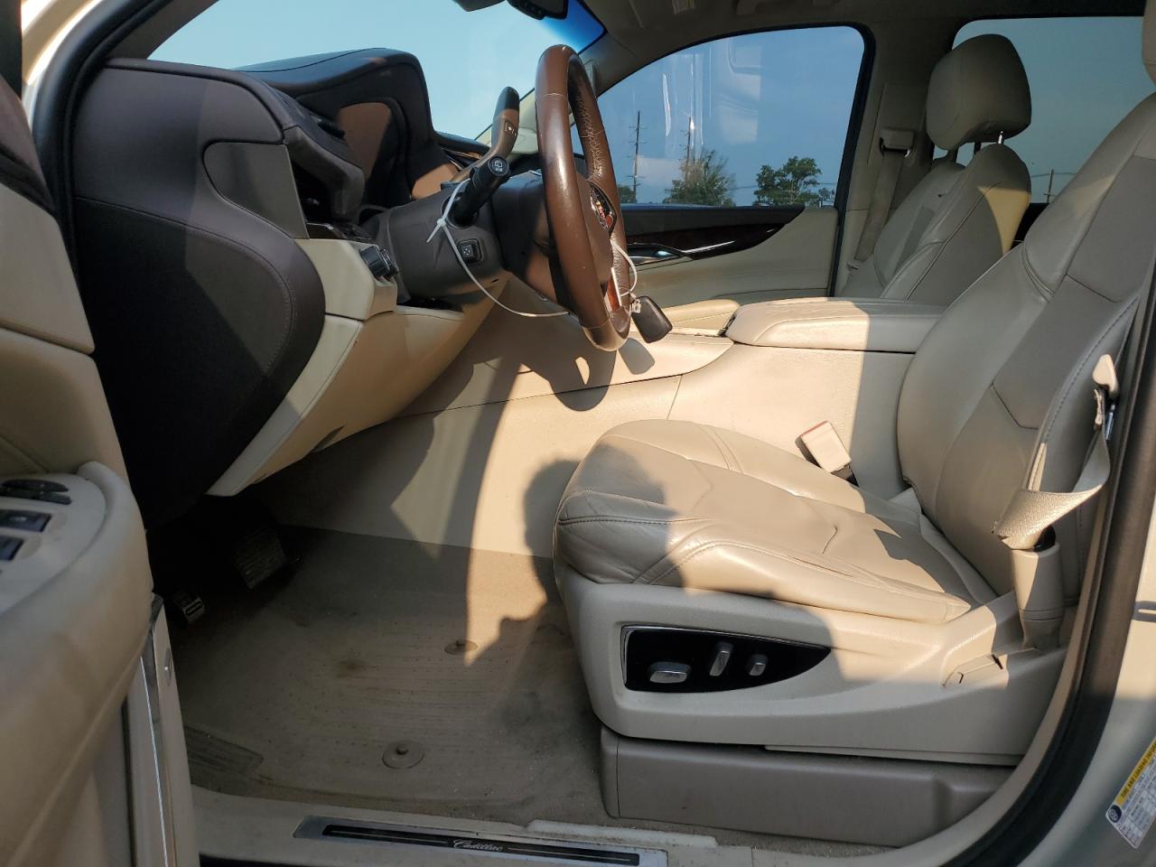 Photo 6 VIN: 1GYS4BKJ3FR171578 - CADILLAC ESCALADE 