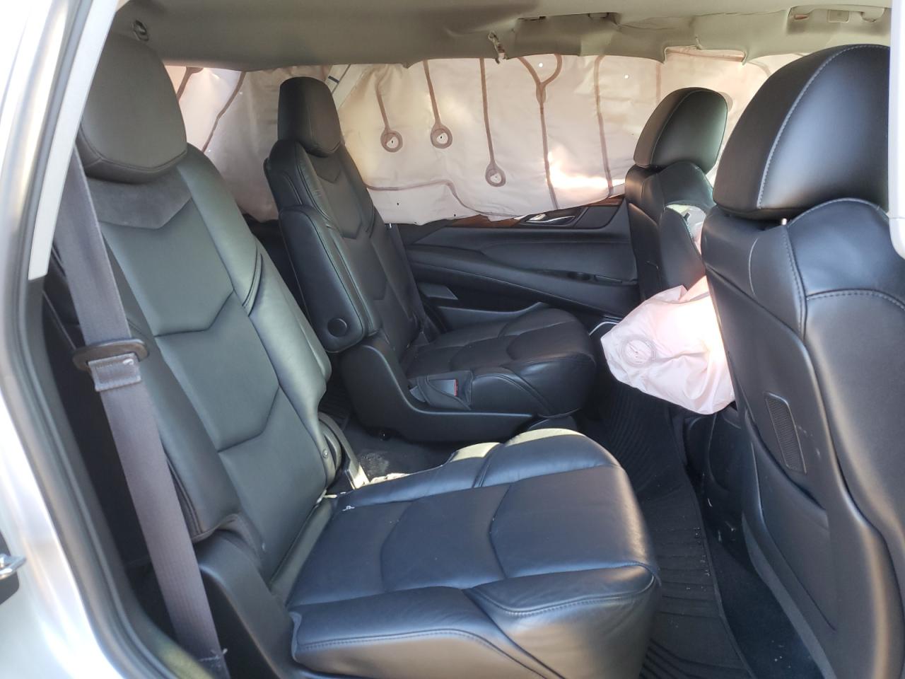 Photo 10 VIN: 1GYS4BKJ3GR163918 - CADILLAC ESCALADE 