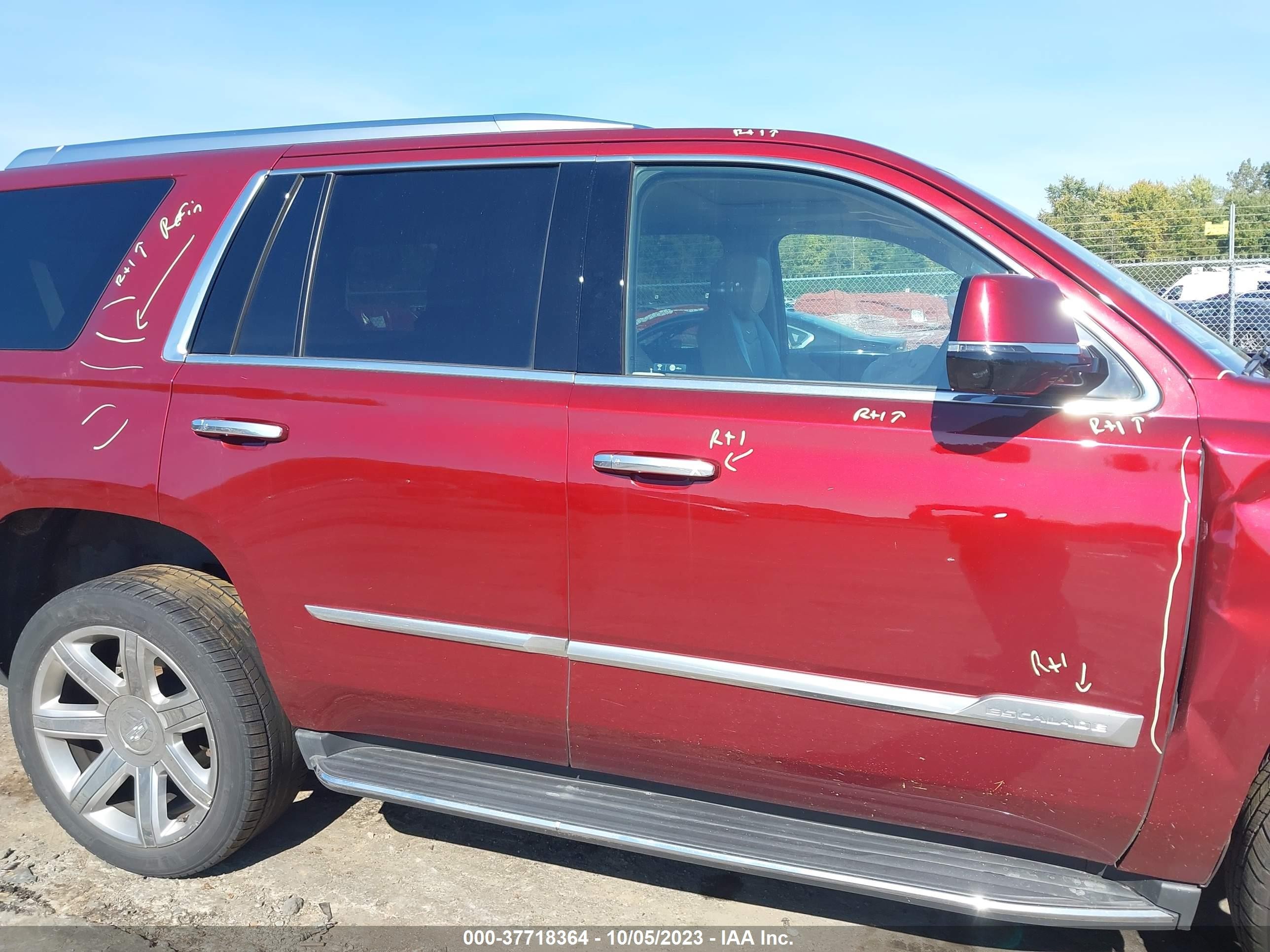 Photo 13 VIN: 1GYS4BKJ4HR313259 - CADILLAC ESCALADE 