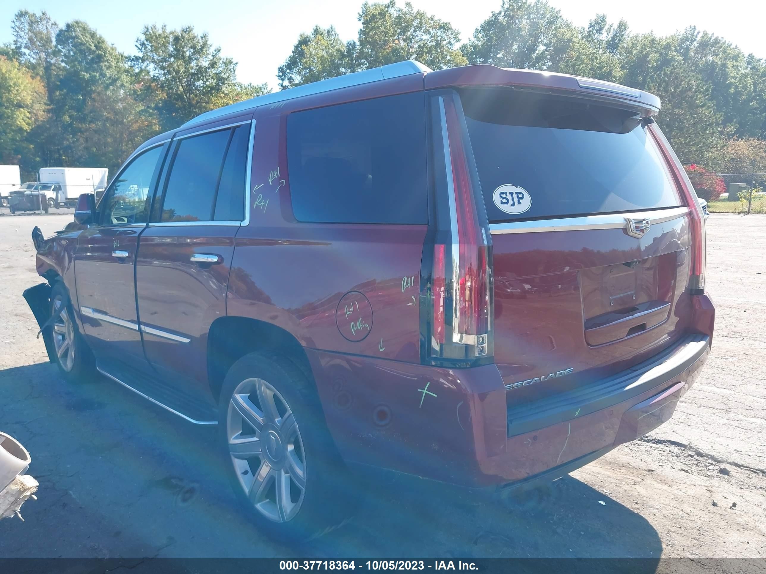 Photo 2 VIN: 1GYS4BKJ4HR313259 - CADILLAC ESCALADE 