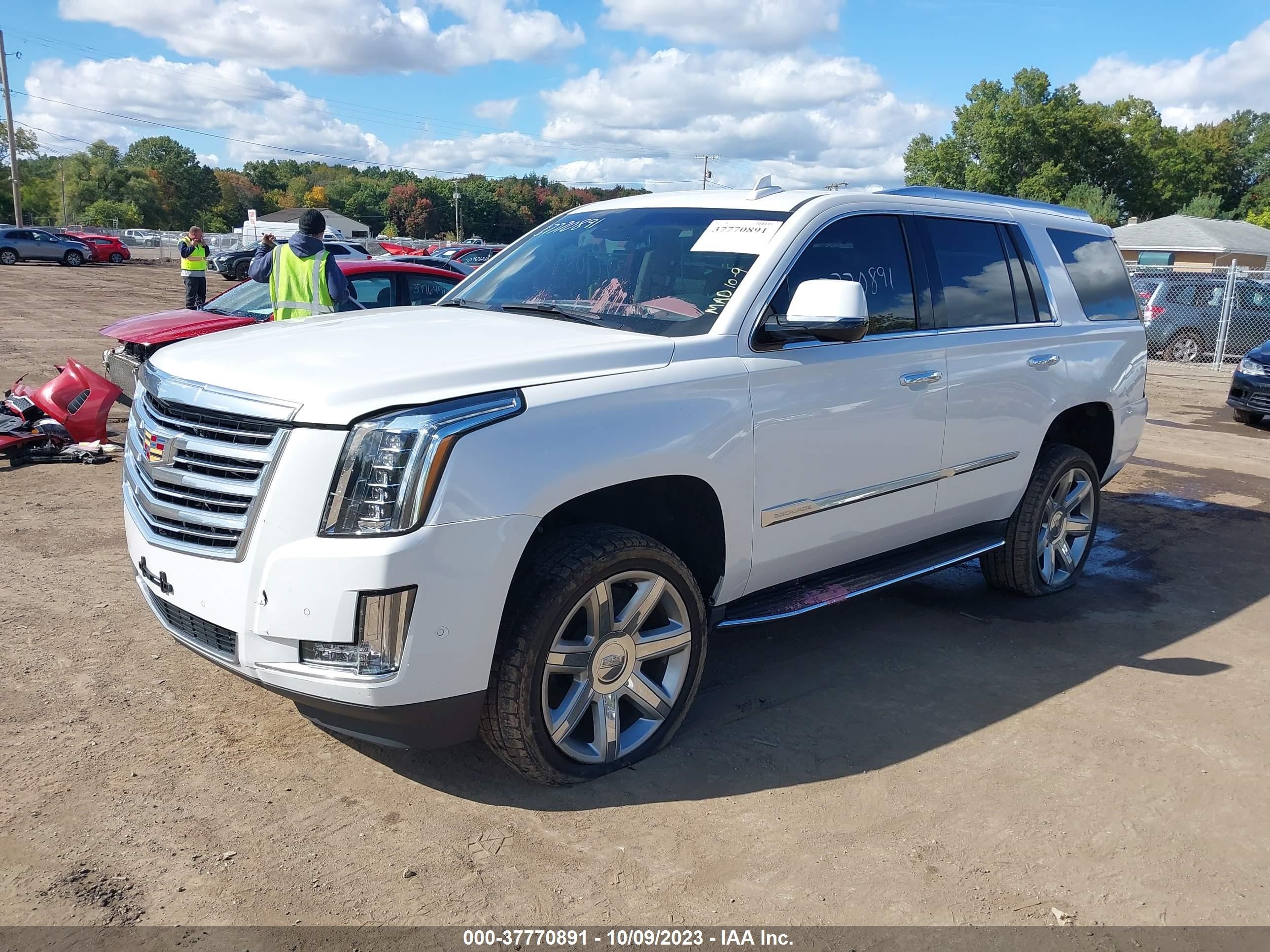 Photo 1 VIN: 1GYS4BKJ4JR172117 - CADILLAC ESCALADE 