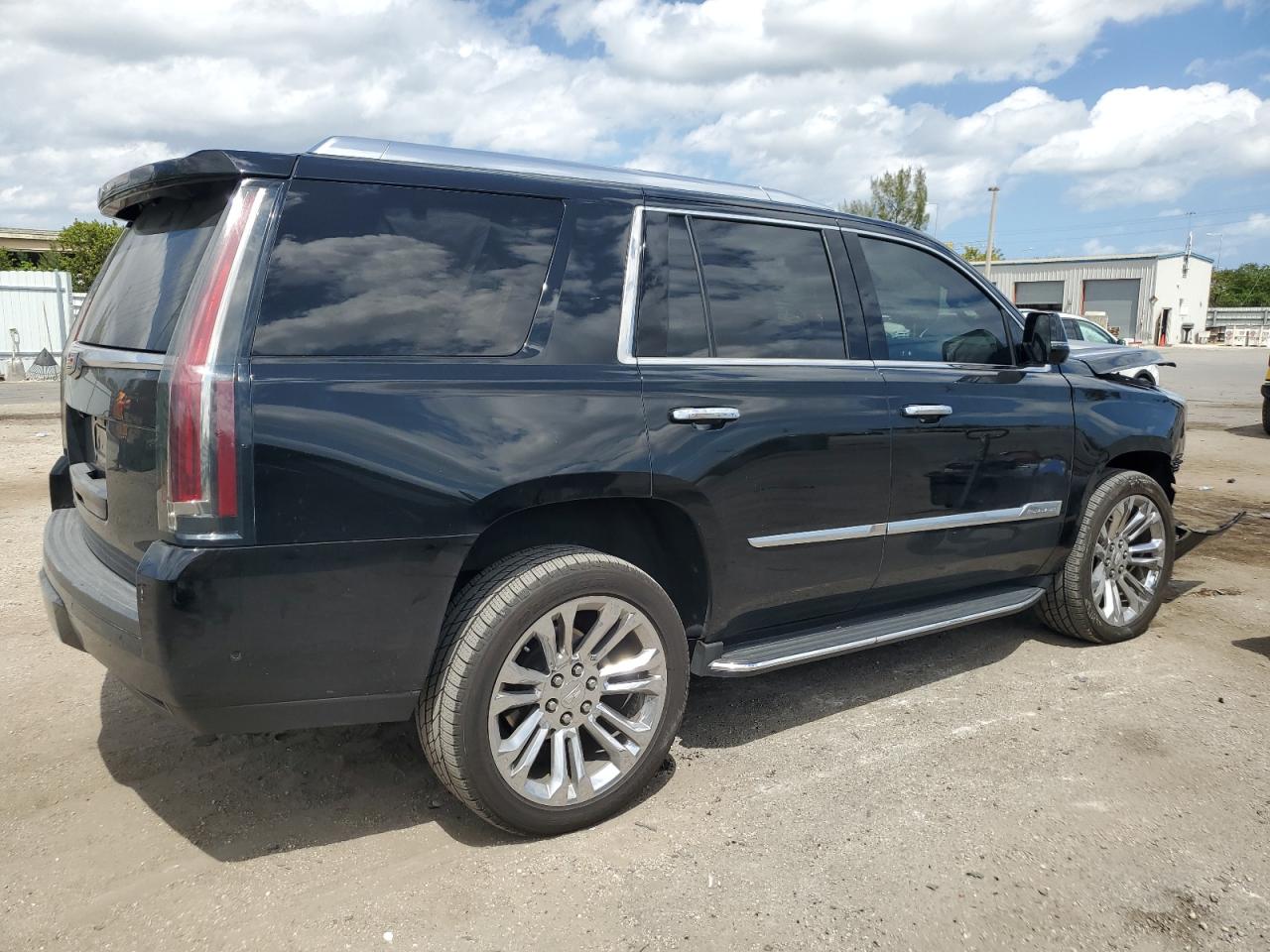 Photo 2 VIN: 1GYS4BKJ4KR286247 - CADILLAC ESCALADE 