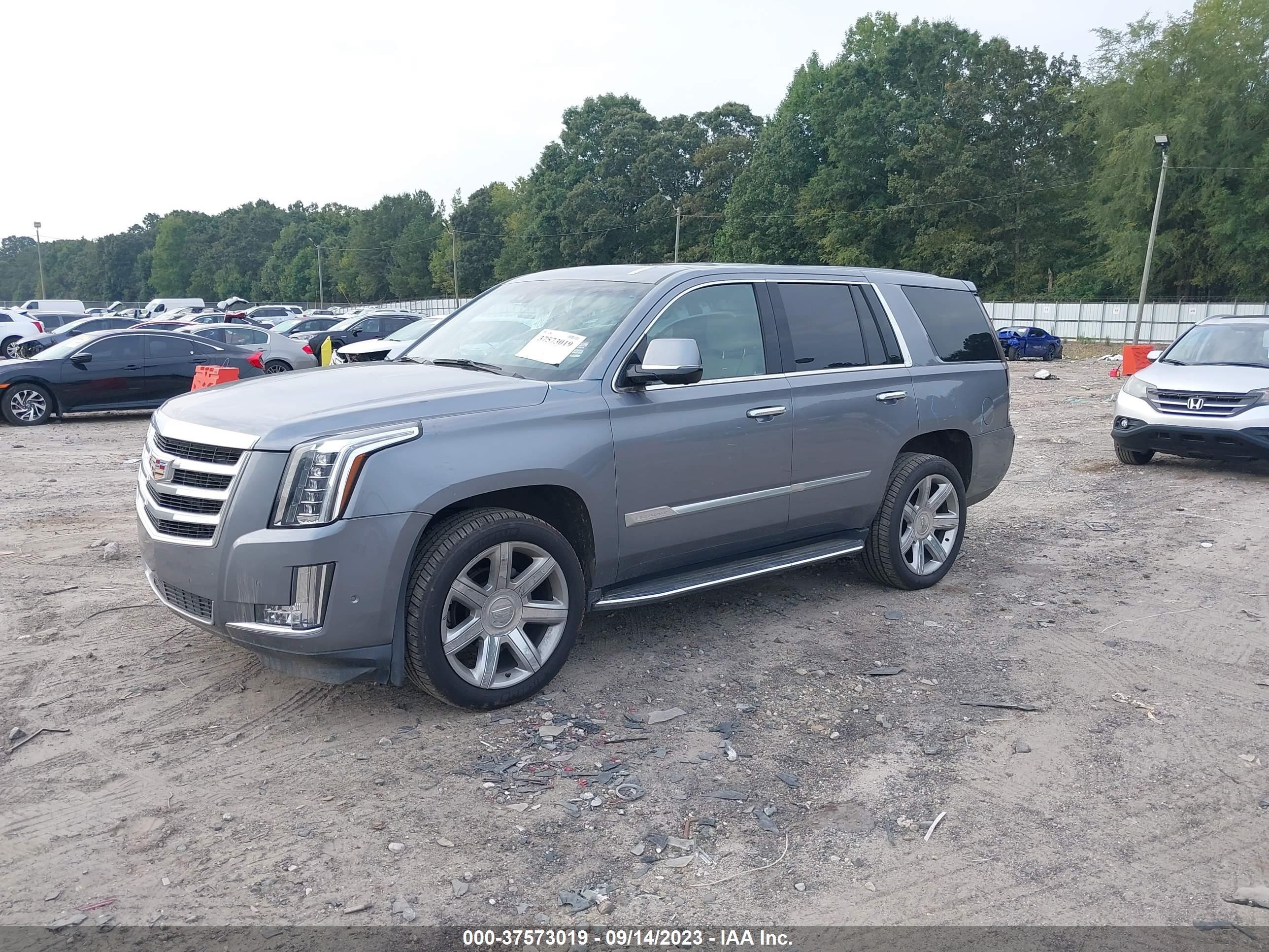 Photo 1 VIN: 1GYS4BKJ5JR329735 - CADILLAC ESCALADE 