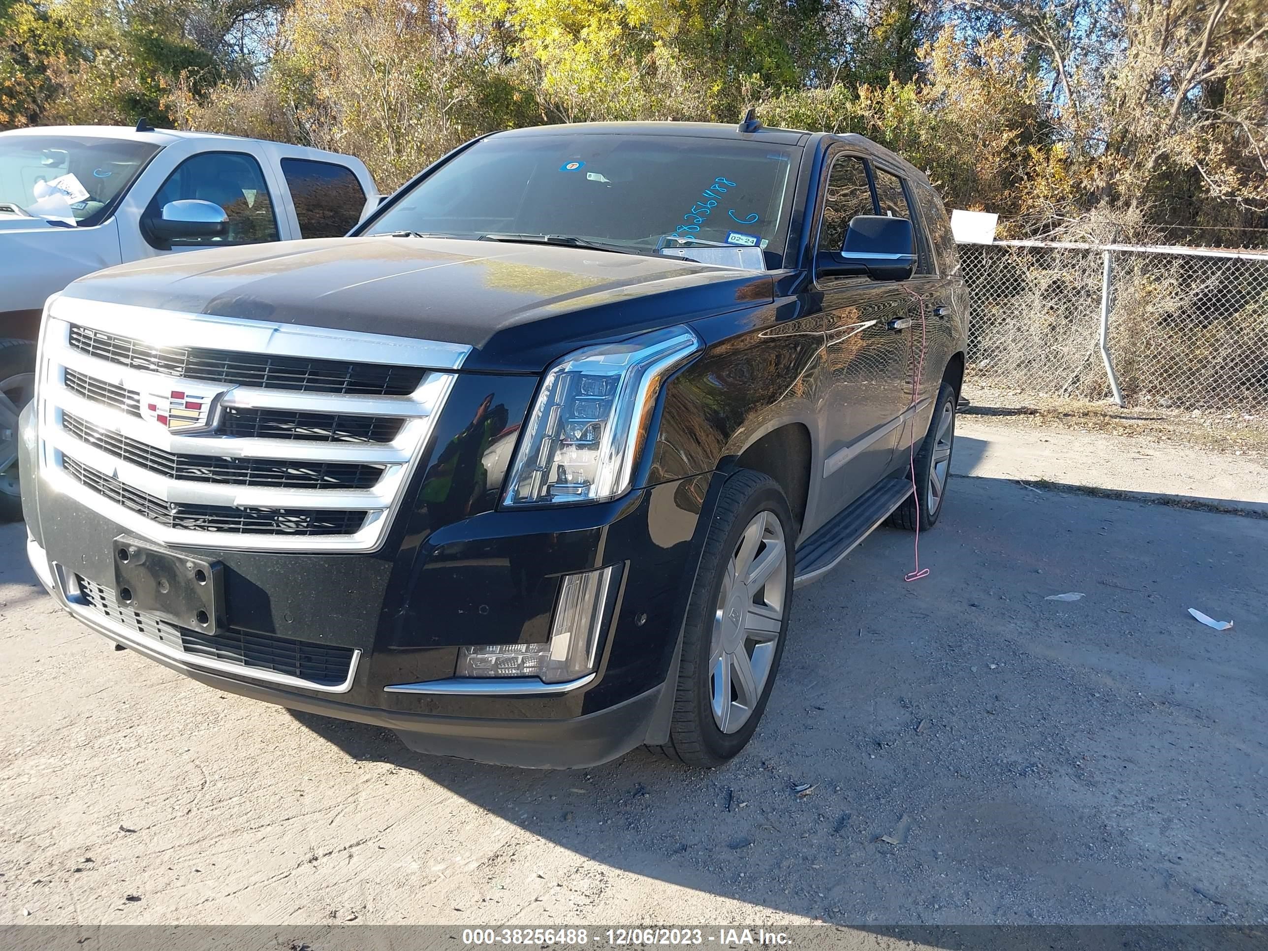 Photo 1 VIN: 1GYS4BKJ5JR382029 - CADILLAC ESCALADE 